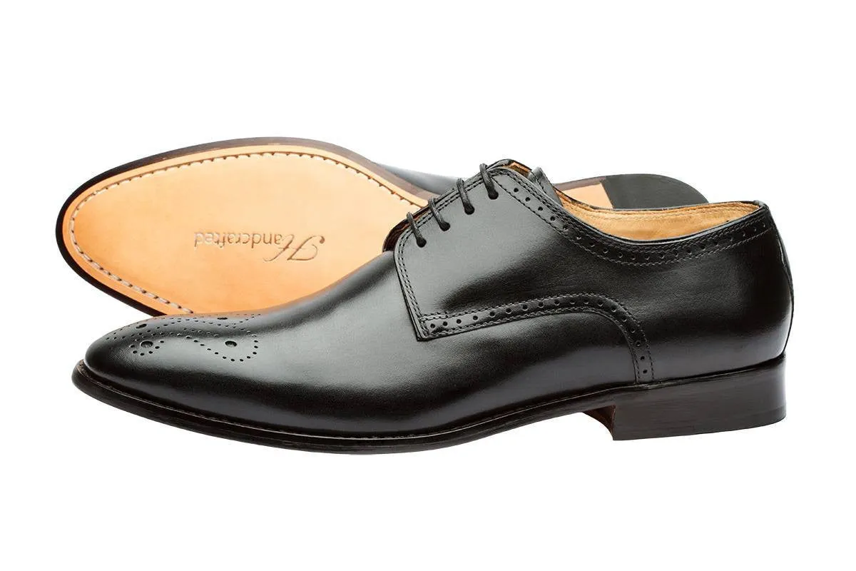 BROGUE DERBY WITH MEDALLION –BLACK