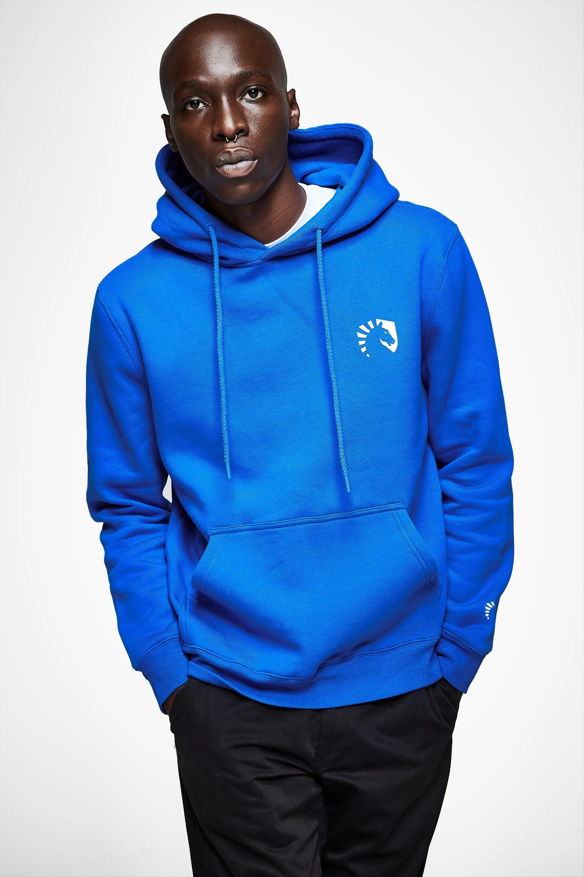 CORE PULLOVER HOODIE