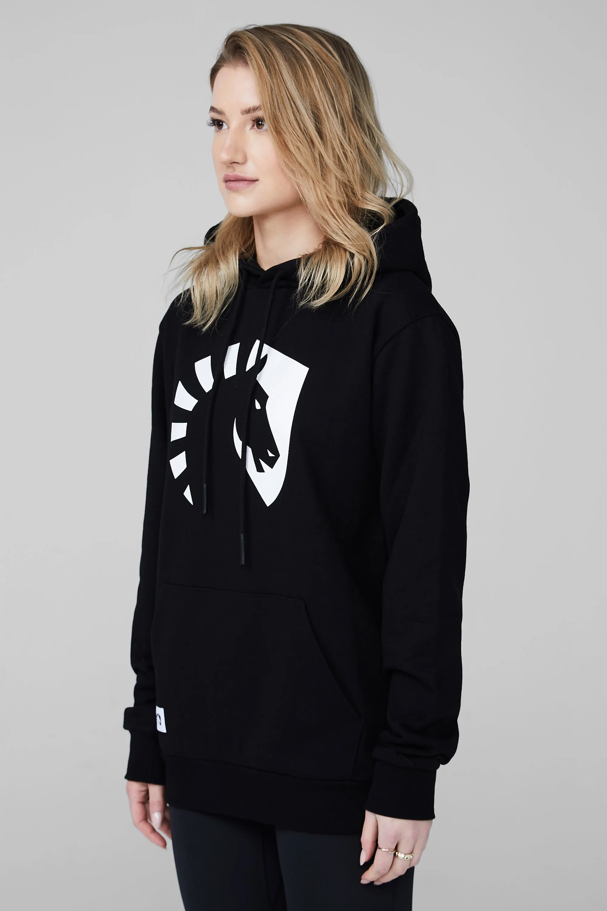 CREST HOODIE