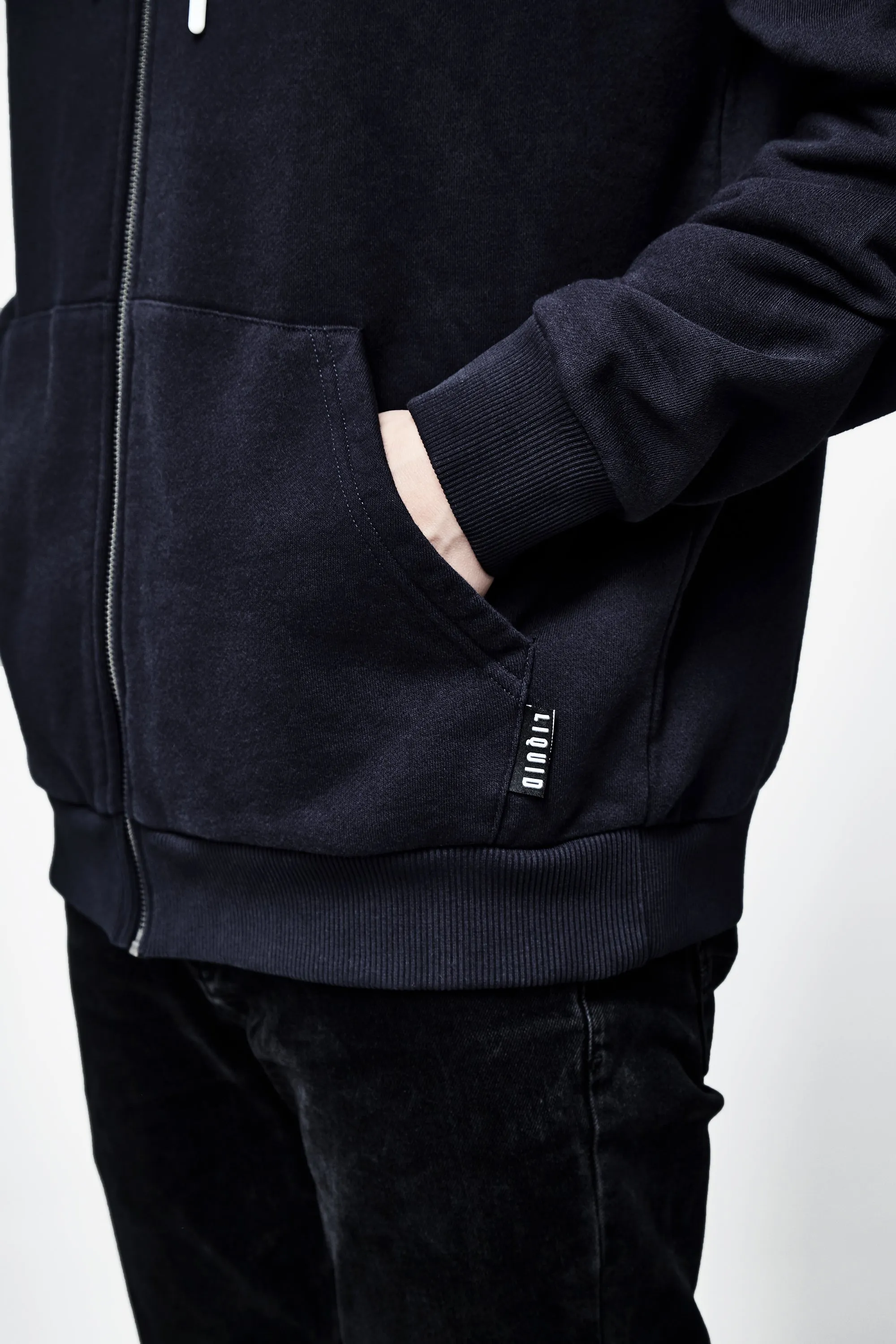 CREST ZIP UP HOODIE