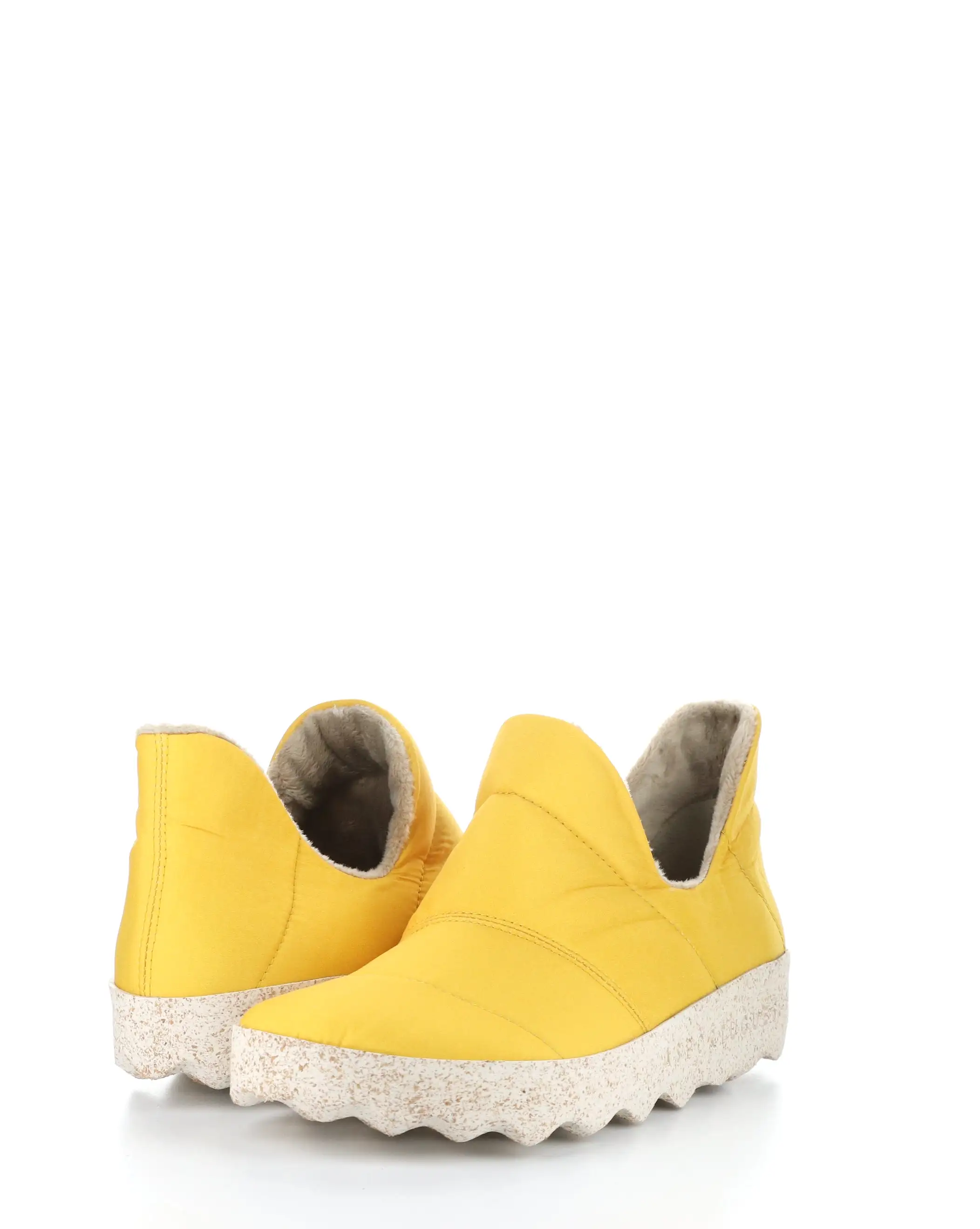 CRUS145ASP Yellow Round Toe Shoes