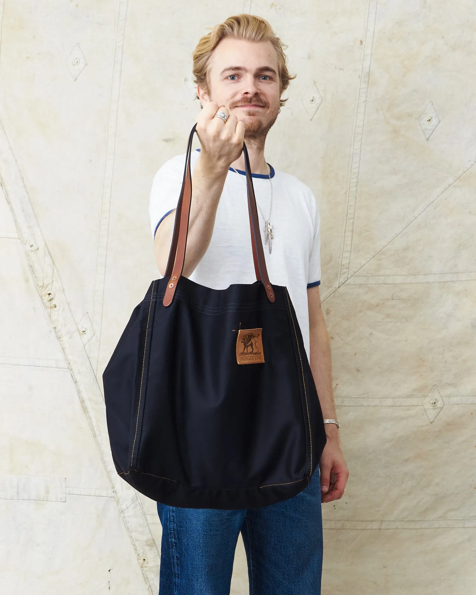 Indigofera Carson Tote Bag Black