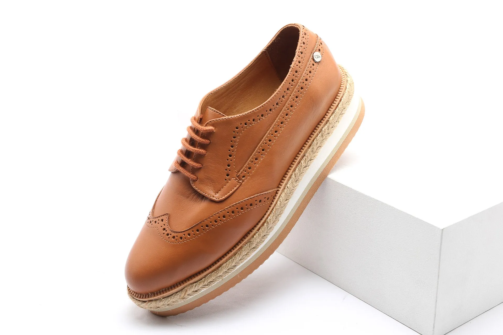 Lace-Up 801 Tan Yute