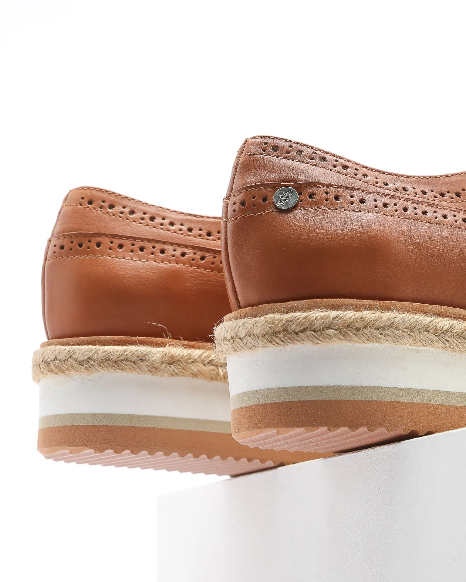 Lace-Up 801 Tan Yute