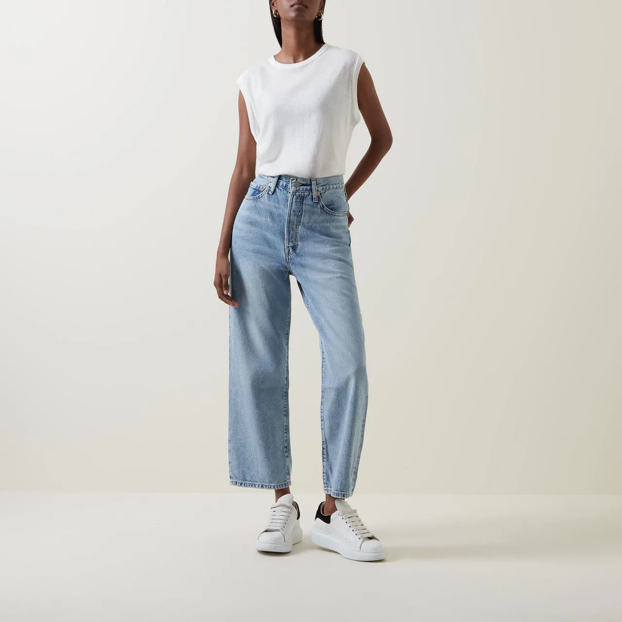 LEVIS Ribcage Cropped Super-High Rise Straight Leg Jeans - Light Blue