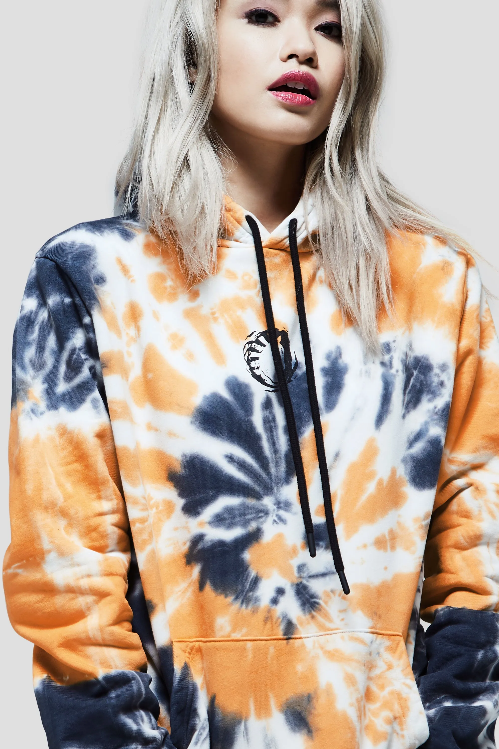 LIQUID x NARUTO NARUTO UNIVERSE DYE HOODIE