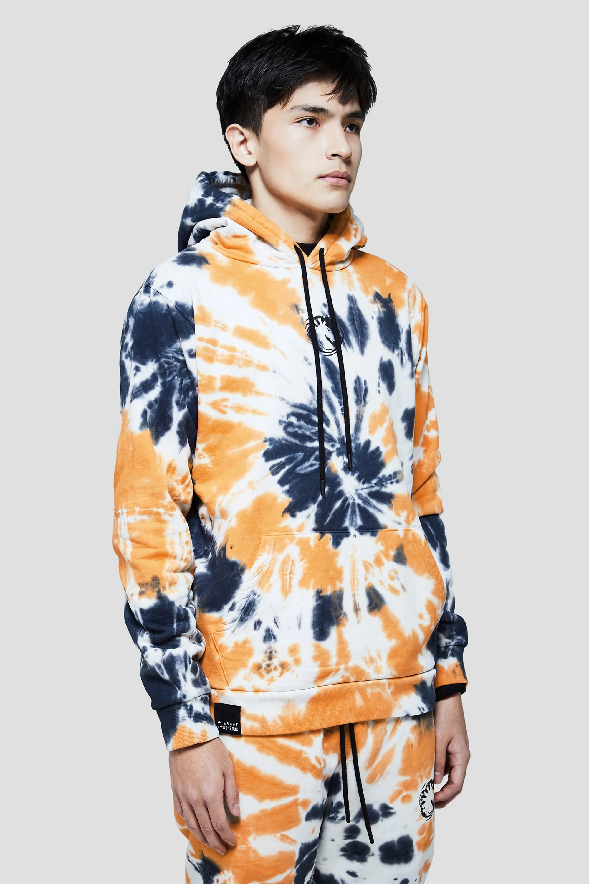 LIQUID x NARUTO NARUTO UNIVERSE DYE HOODIE