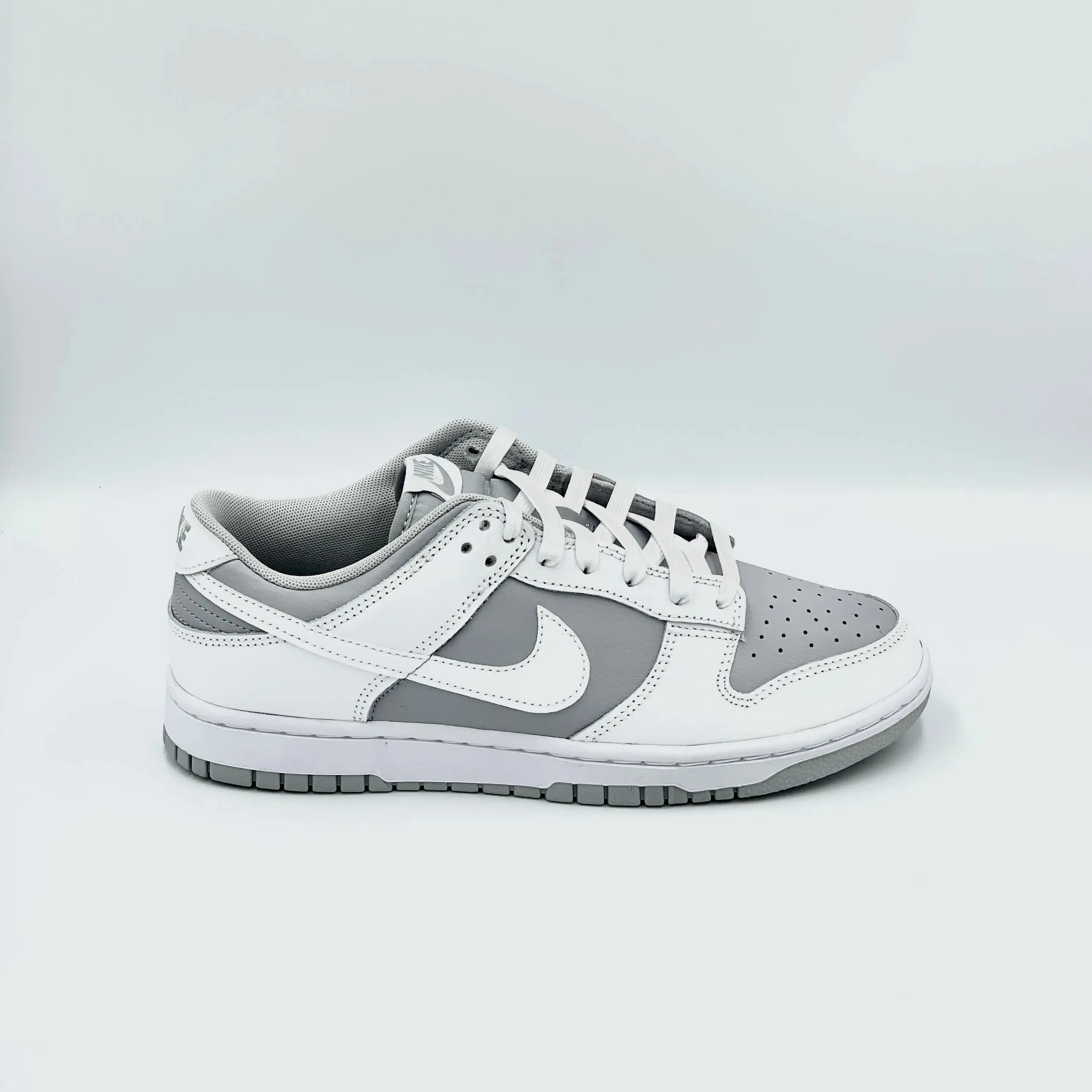 Nike Dunk Low Retro White Grey