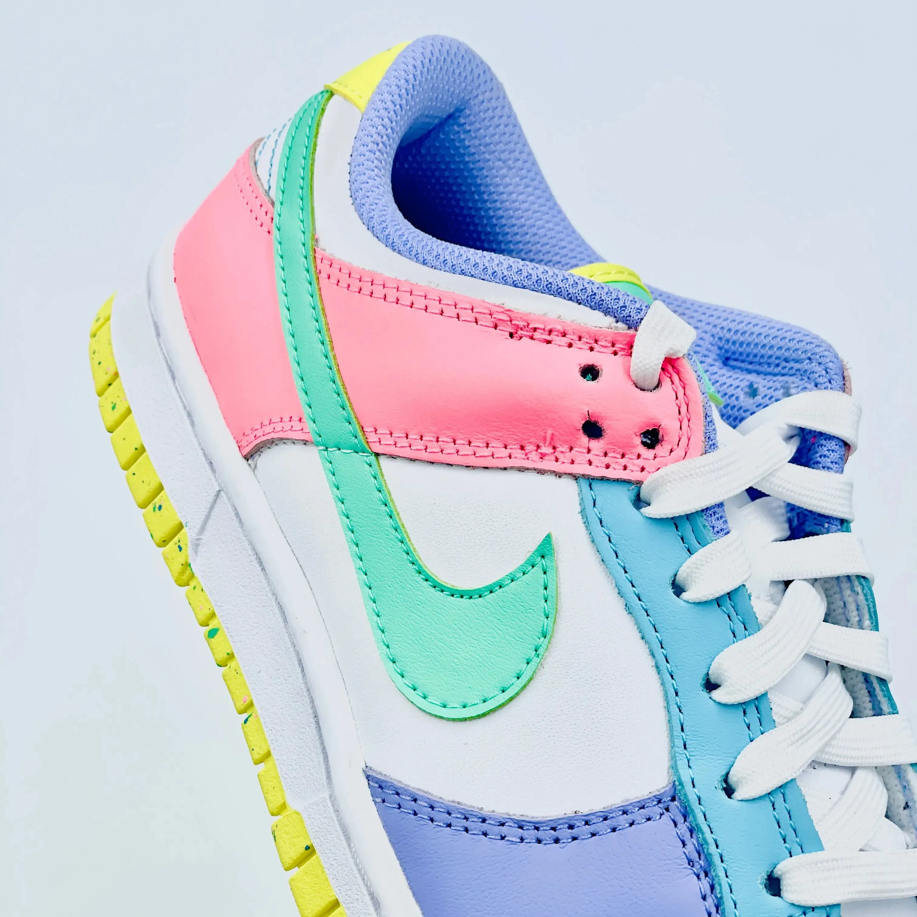 Nike Dunk Low SE Easter (W)