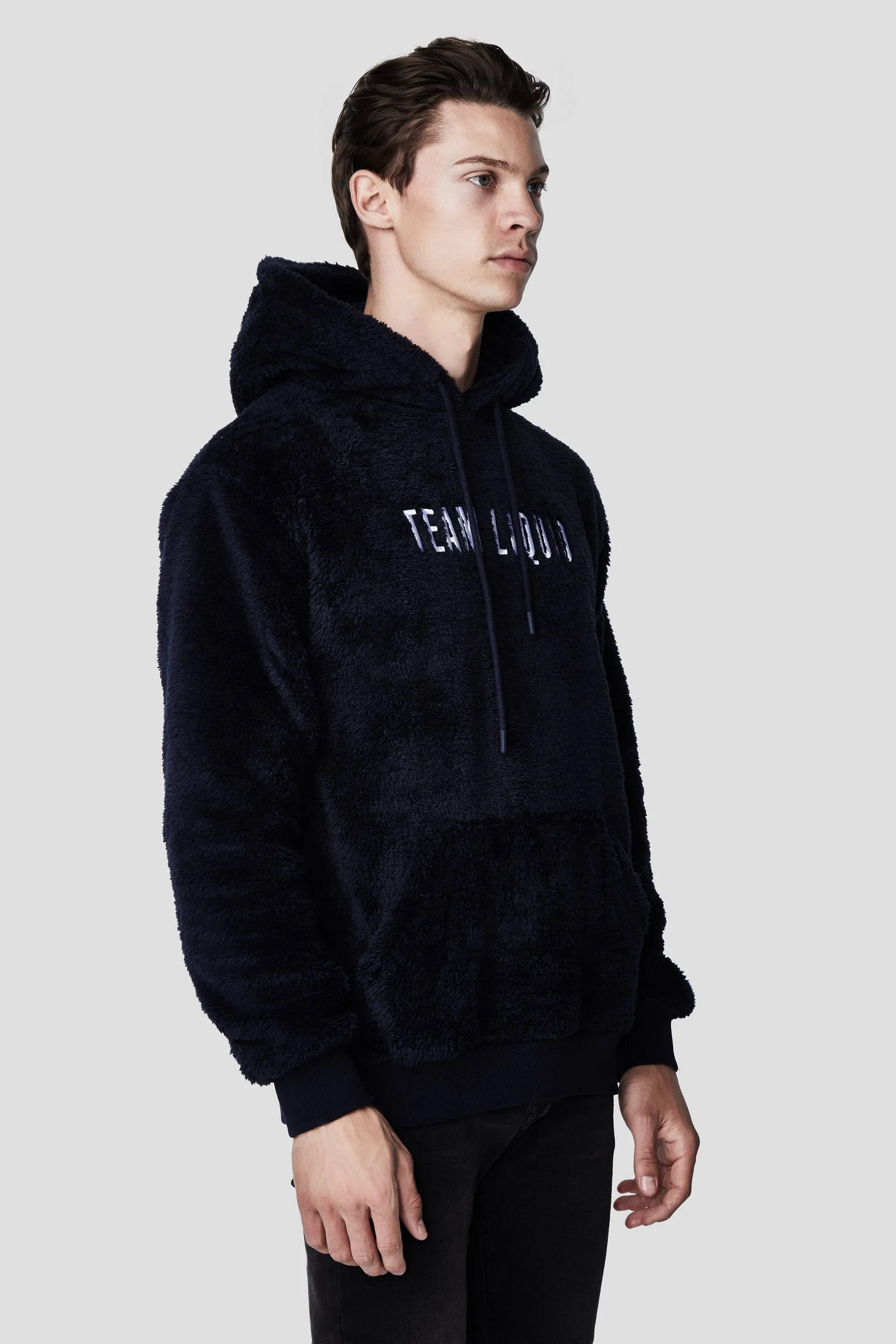 PLUSH PULLOVER HOODIE