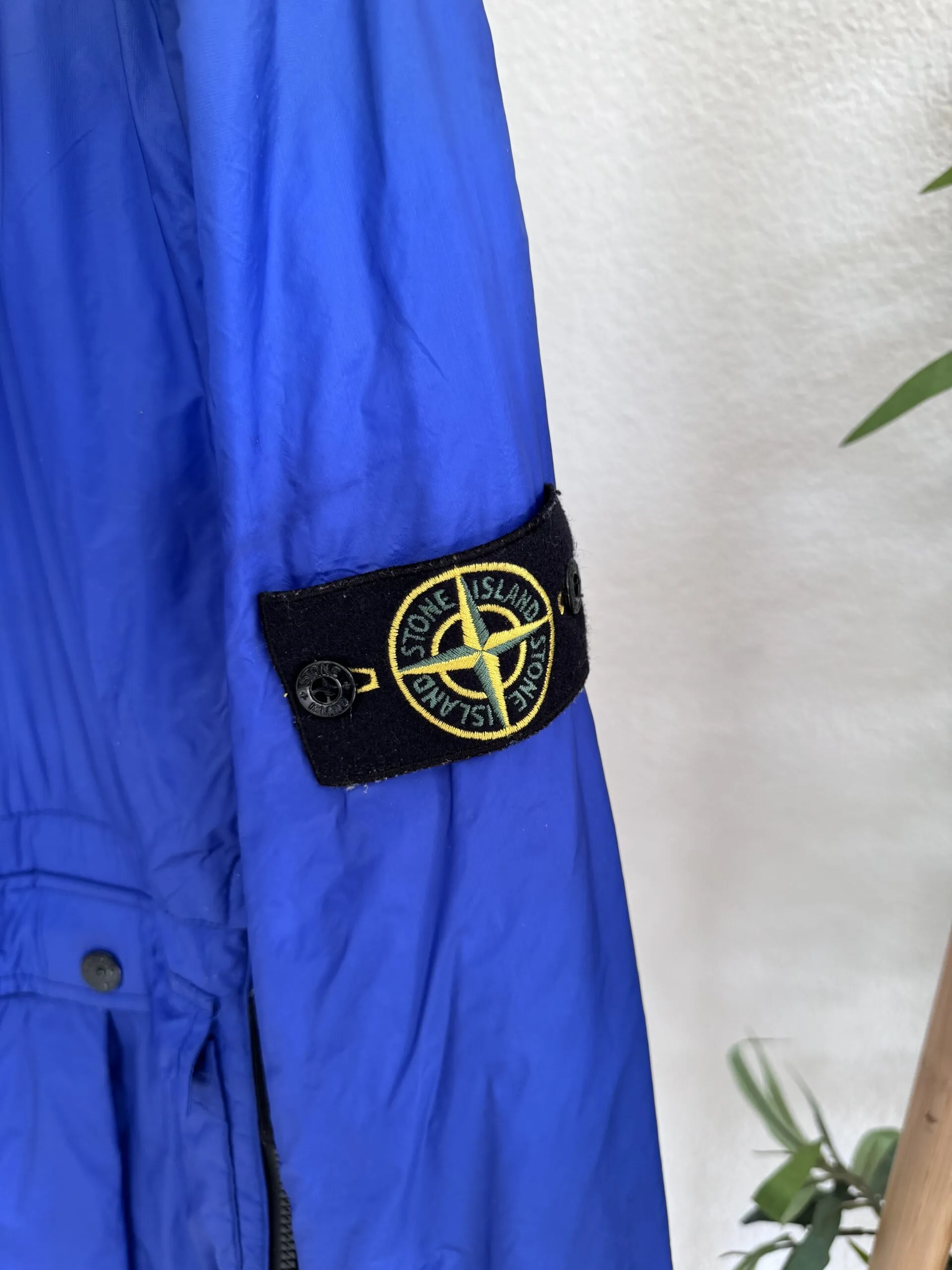 STONE ISLAND TYVEK SHIELD JACKET