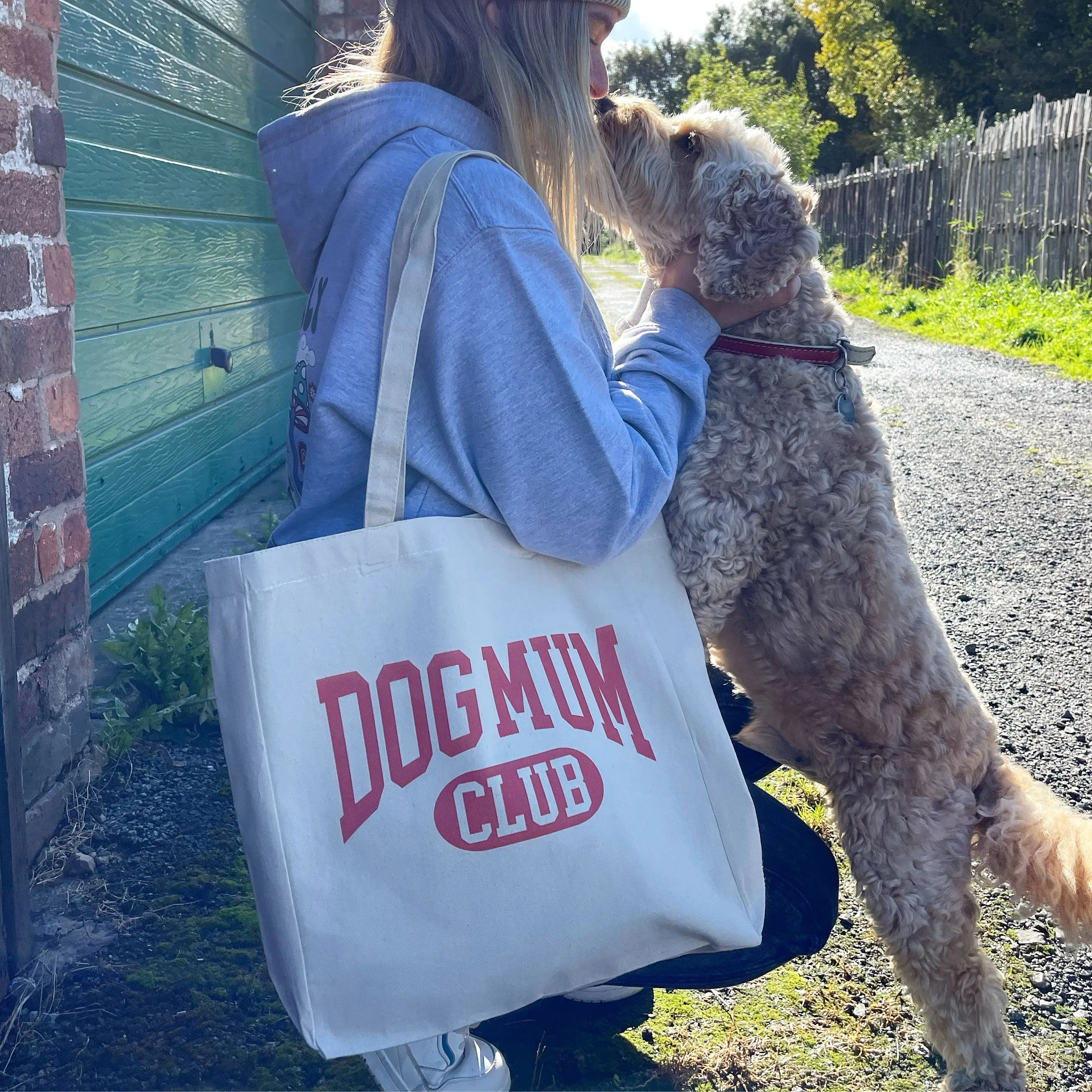 The dog mum club tote bag